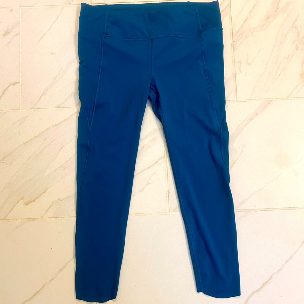Athleta crop tights, teal, size medium